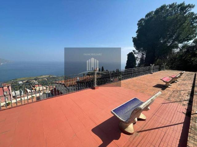 Appartamento in vendita a Taormina, Sicilia