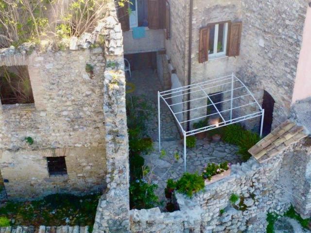 Villa Indipendente in vendita a San Giorgio, Tarano
