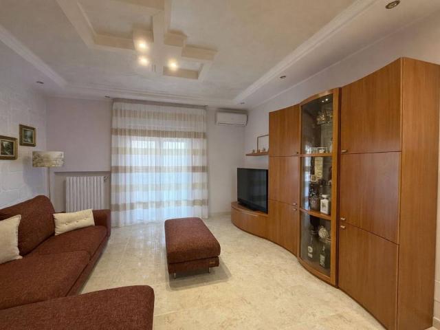 Appartamento in vendita a Quartiere Paolo VI, Puglia