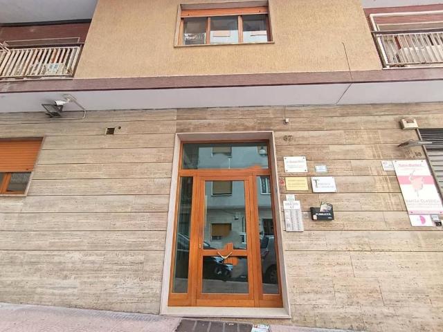 Appartamento in vendita a Taranto
