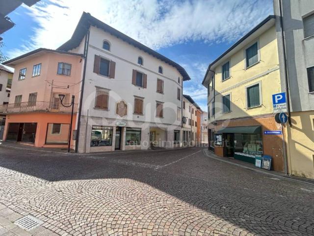 Appartamento in vendita a Tarcento, Friuli-Venezia Giulia