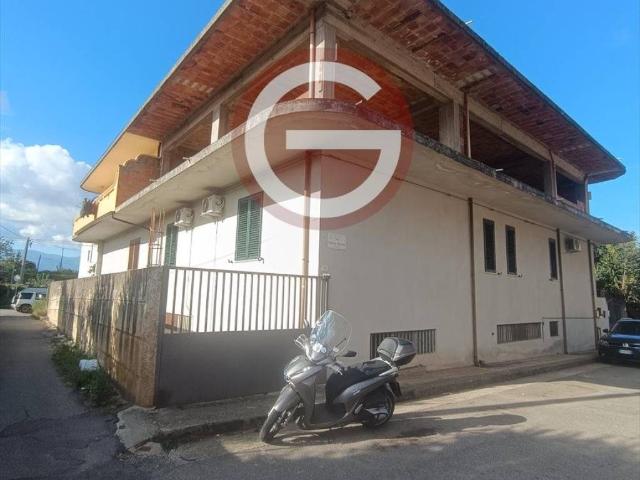 Appartamento in vendita a Calabria, Reggio Calabria