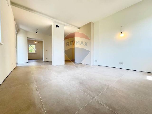 Appartamento in vendita a Tavagnacco, Friuli-Venezia Giulia