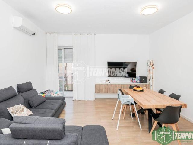 Appartamento in vendita a Tavazzano, Tavazzano con Villavesco