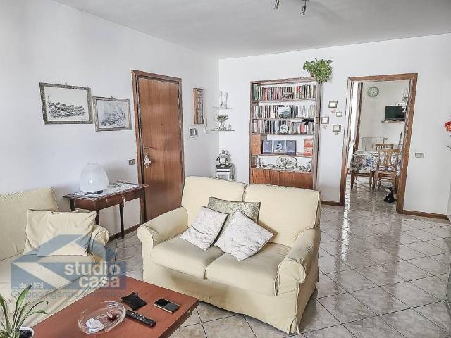 Appartamento in vendita a Tavazzano, Tavazzano Con Villavesco