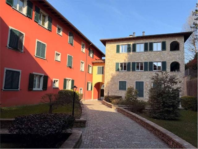 Appartamento in vendita a Tavernerio, Lombardia