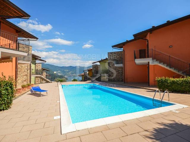 Appartamento in vendita a Tavernola Bergamasca, Lombardia