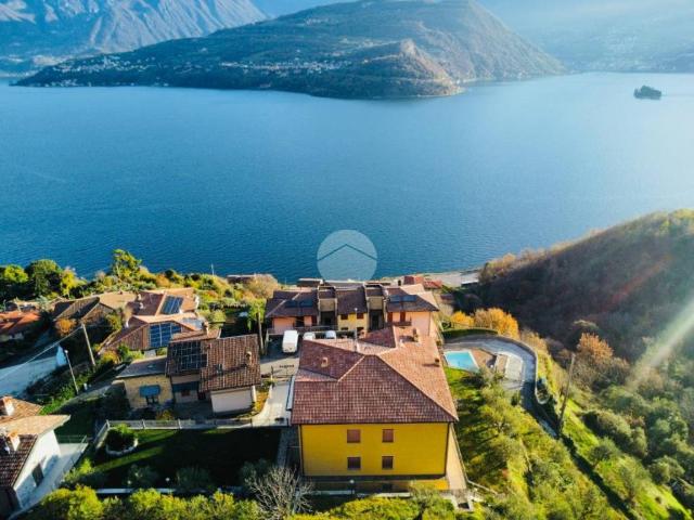 Appartamento in vendita a Tavernola Bergamasca, Lombardia
