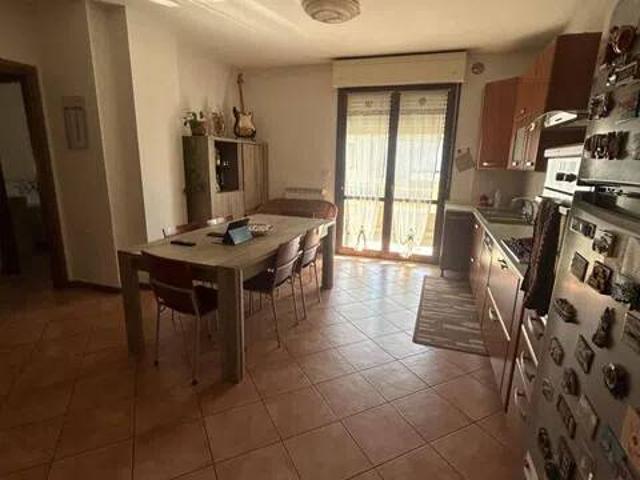 Appartamento in vendita a Padiglione, Marche