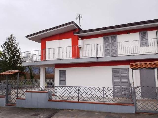 Appartamento in vendita a Teano, Campania