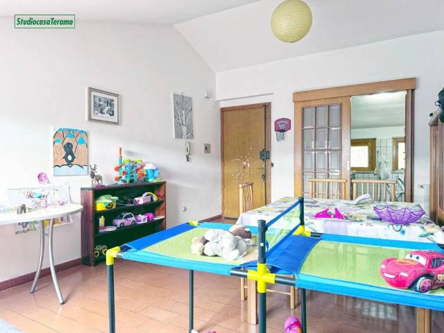 Appartamento in vendita a Teramo, Abruzzo