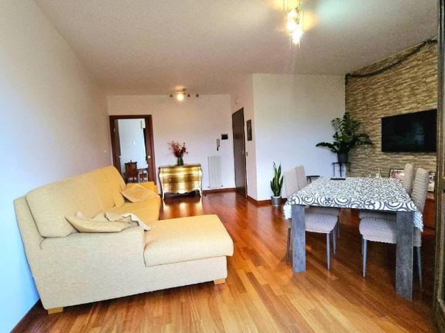 Appartamento in vendita a Villa Pavone, Teramo