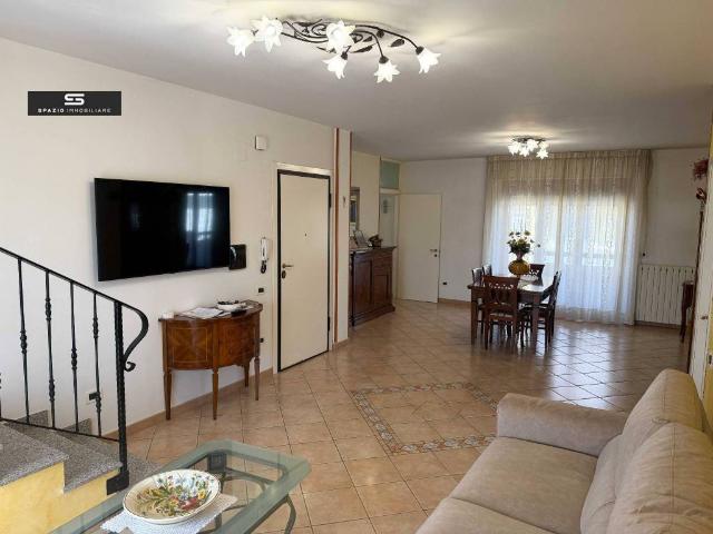 Appartamento in vendita a Teramo, Abruzzo
