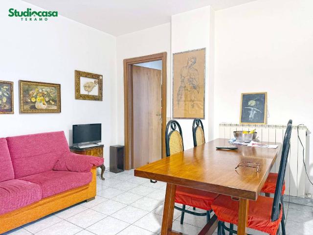Appartamento in vendita a Scapriano, Teramo