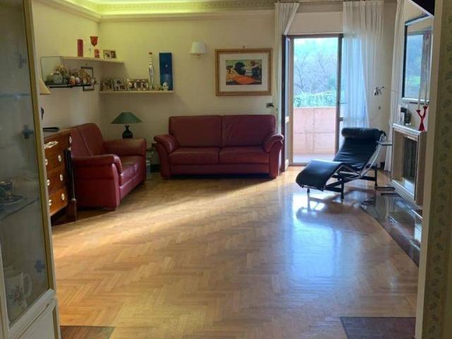 Appartamento in vendita a Teramo, Abruzzo