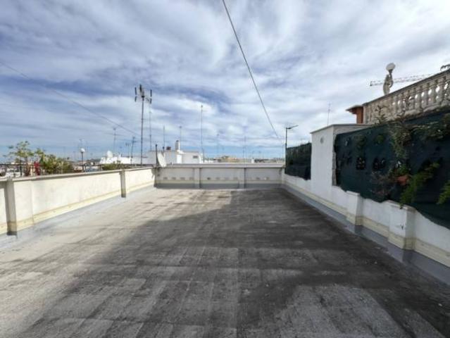 Appartamento in vendita a Puglia, Bari