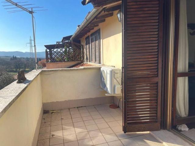 Appartamento in vendita a Terni, Umbria
