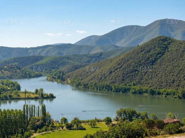 Appartamento in vendita a Terni, Umbria