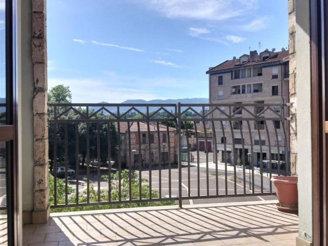 Appartamento in vendita a Borgo Rivo, Terni