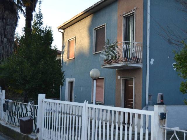 Appartamento in vendita a Borgo Rivo, Terni