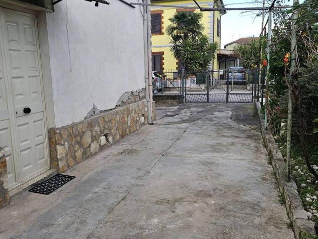 Appartamento in vendita a Terni, Umbria