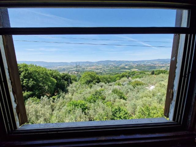 Appartamento in vendita a Terni, Umbria