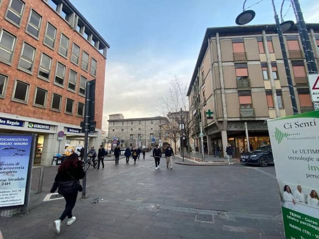 Appartamento in vendita a Città Giardino, Terni