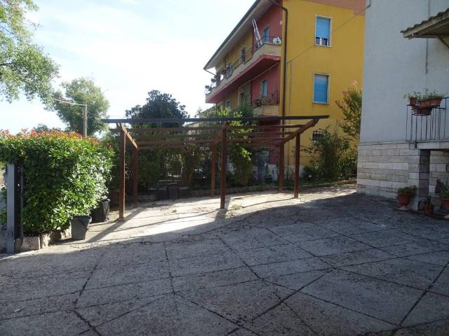Appartamento in vendita a Terni, Umbria