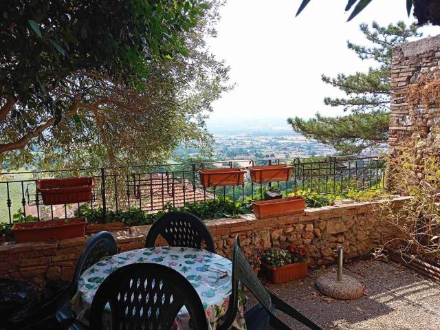 Appartamento in vendita a Terni, Umbria