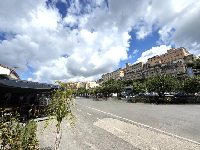 Appartamento in vendita a Terracina, Lazio