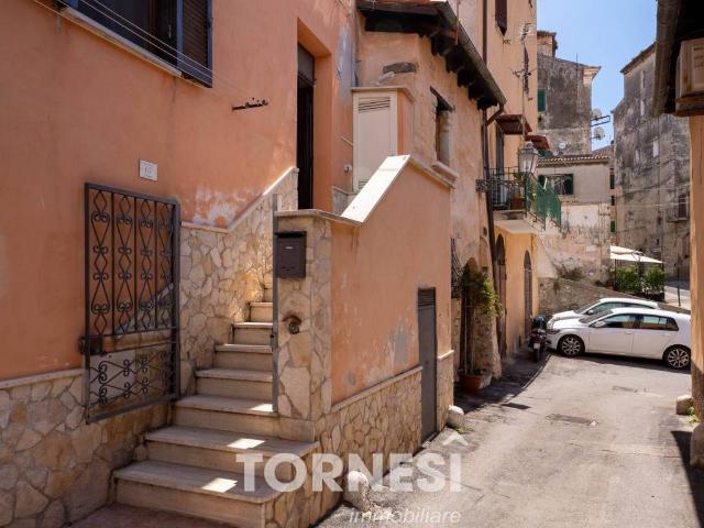 Appartamento in vendita a Borgo Cipollata, Terracina