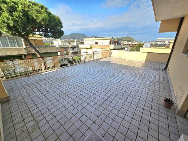 Appartamento in vendita a Terracina, Latina