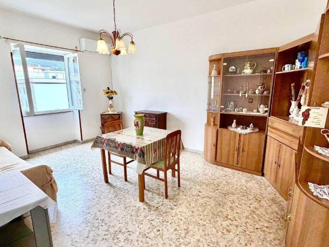 Appartamento in vendita a Terracina, Lazio