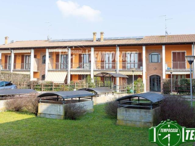 Appartamento in vendita a Terranova Dei Passerini, Lombardia