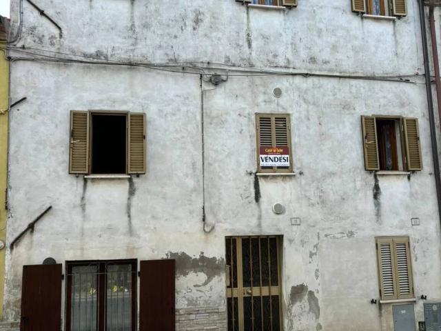 Appartamento in vendita a Terre Roveresche, Marche