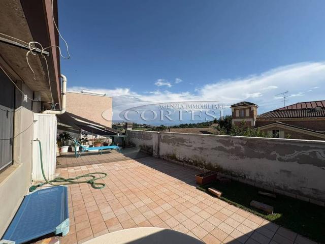 Appartamento in vendita a Terre Roveresche, Marche
