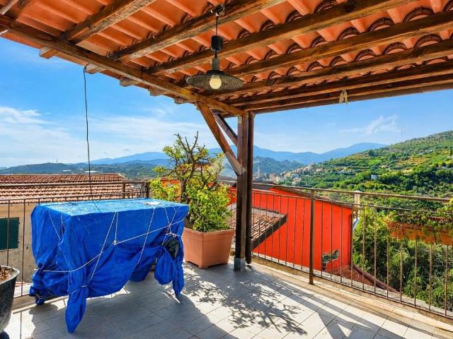 Appartamento in vendita a Terzorio, Liguria