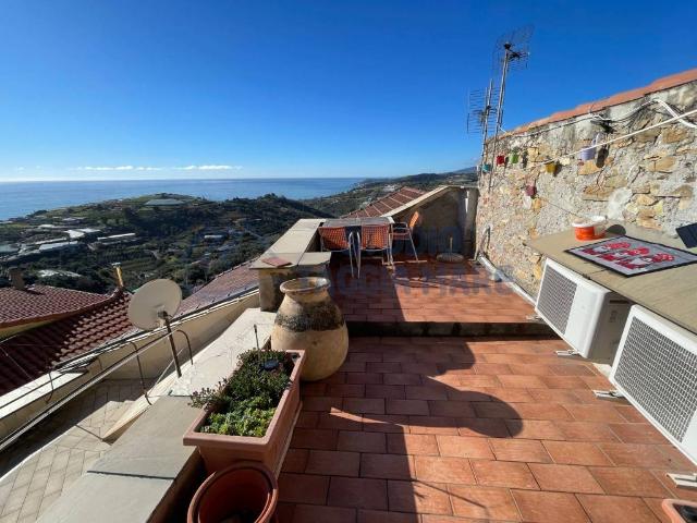 Appartamento in vendita a Terzorio, Liguria