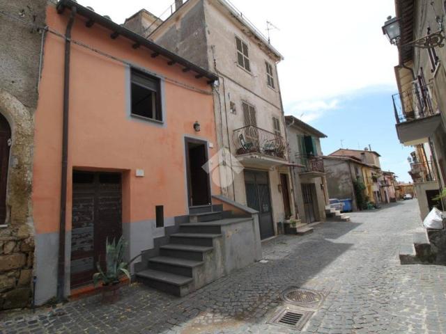 Appartamento in vendita a Tessennano, Lazio