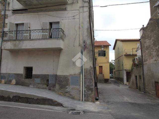 Appartamento in vendita a Tessennano, Viterbo