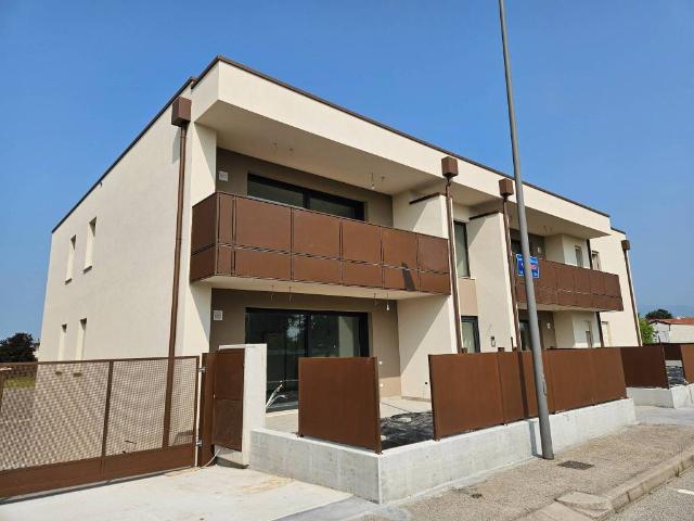 Appartamento in vendita a Tezze Sul Brenta, Vicenza