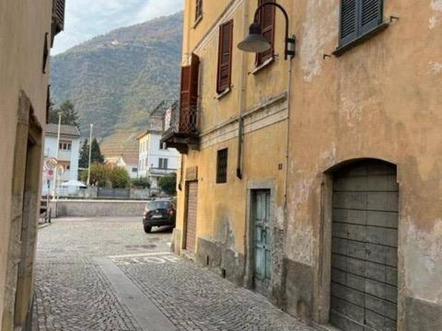 Appartamento in vendita a Tirano, Lombardia