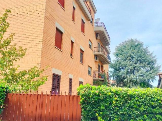 Appartamento in vendita a Paterno, Roma Capitale
