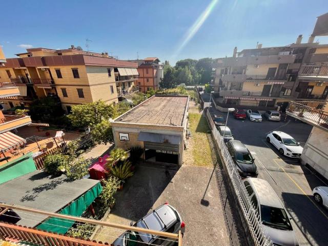 Appartamento in vendita a Campolimpido, Roma Capitale