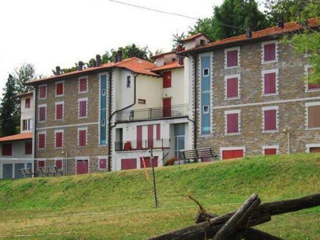 Appartamento in vendita a Tizzano Val Parma, Reggio Emilia