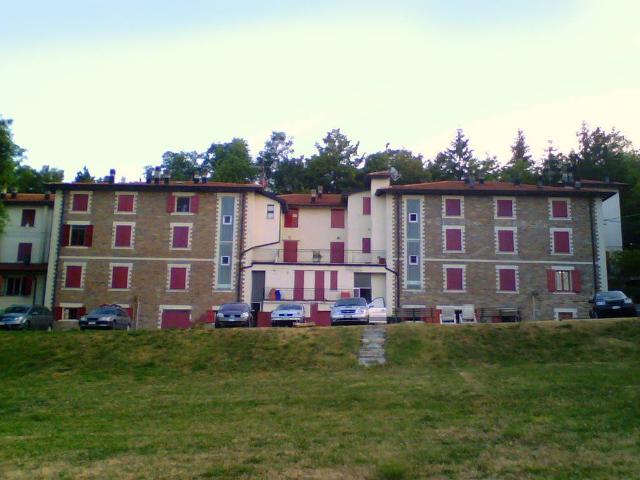 Appartamento in vendita a Tizzano Val Parma, Reggio Emilia