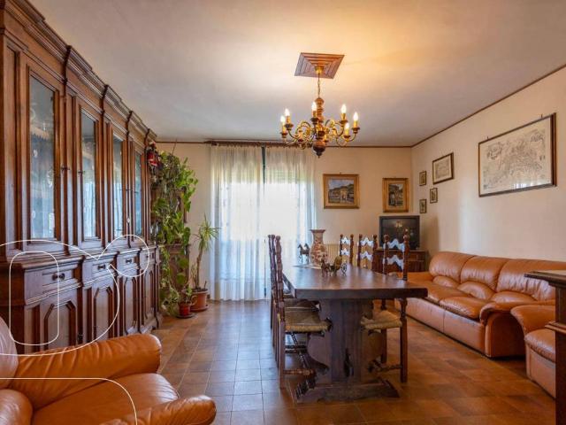 Appartamento in vendita a Izzalini, Umbria