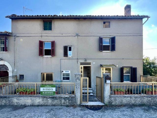 Appartamento in vendita a Izzalini, Umbria