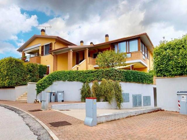 Appartamento in vendita a Ponterio-Pian di Porto, Izzalini