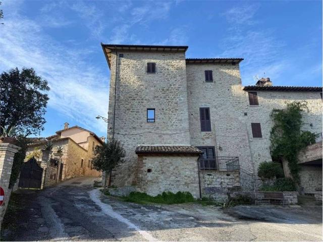 Appartamento in vendita a Izzalini, Umbria